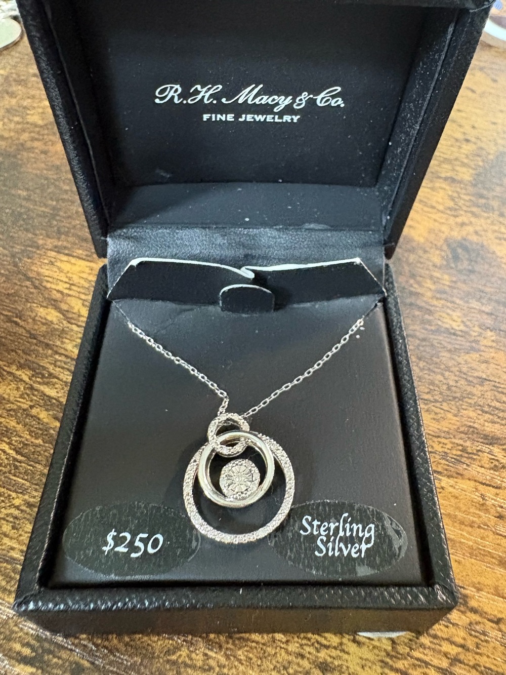 Diamond Triple Circle Pendant Necklace (1/10 ct. t.w.) in Sterling Silver